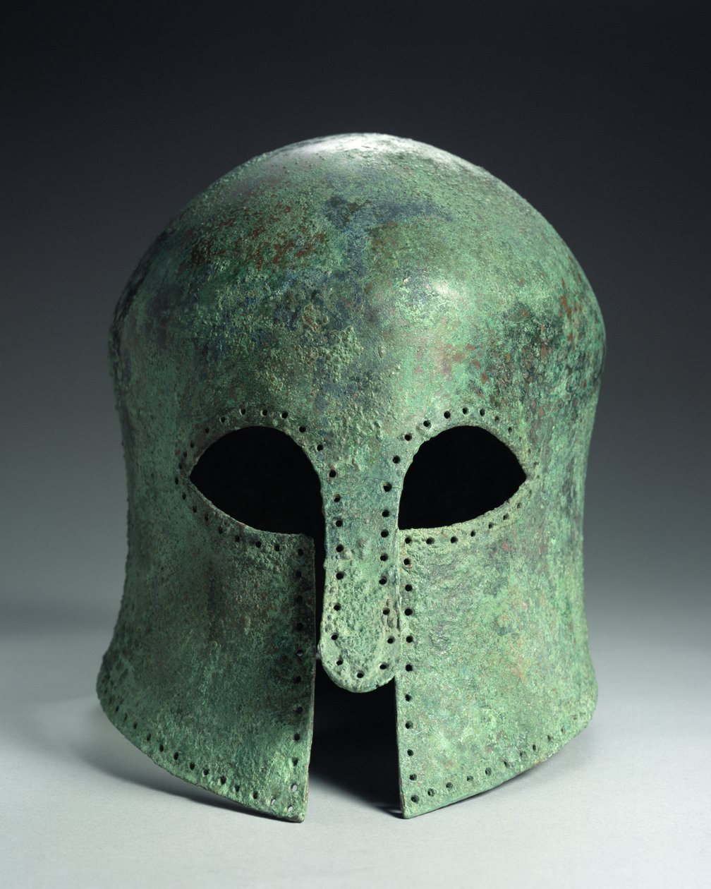 Korinthischer Helm, spätes 7. Jahrhundert v. Chr. (Bronze) von Greek