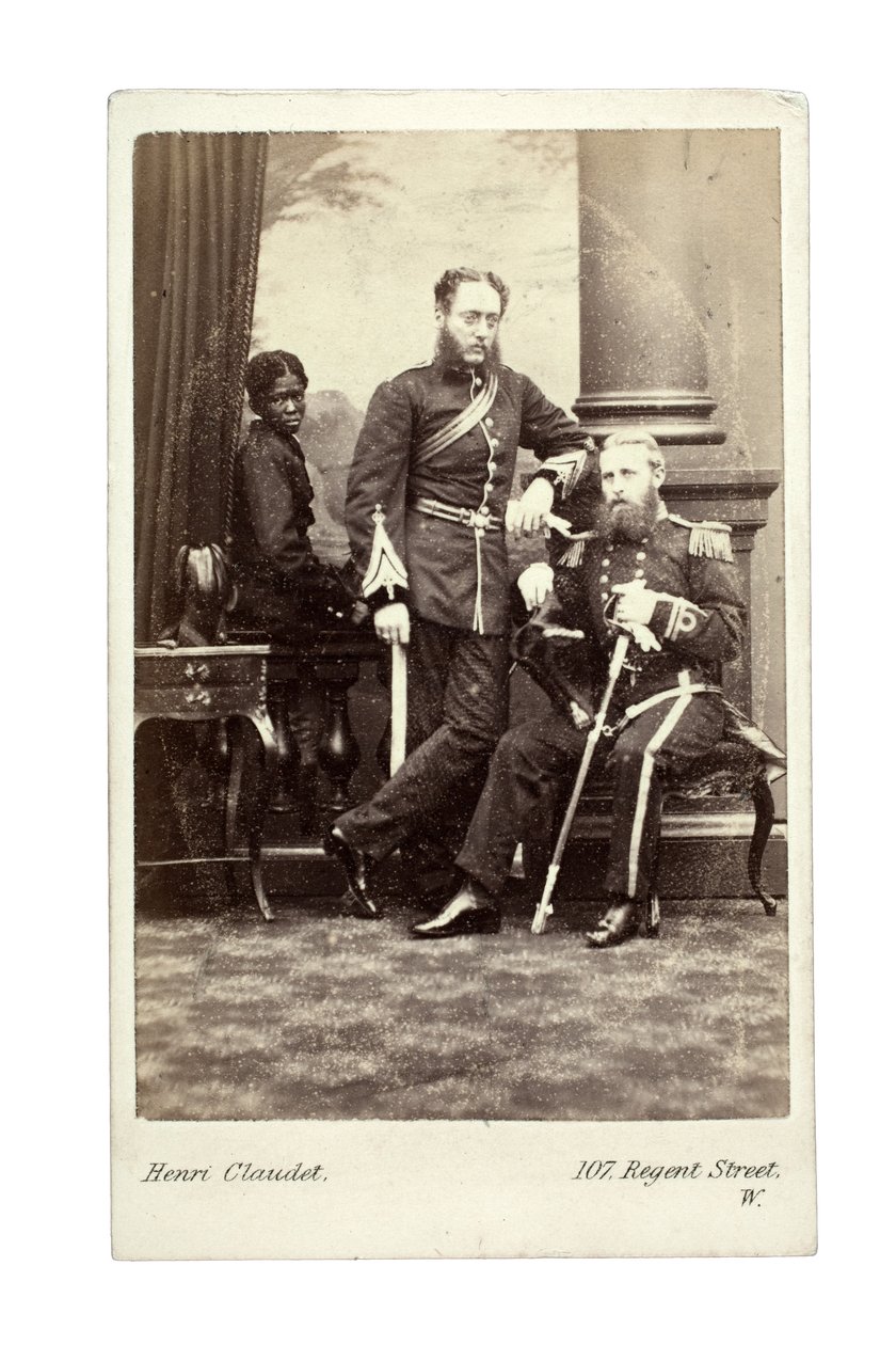 Offiziere mit einem Jungen, London, 1870er Jahre von Henri Claudet