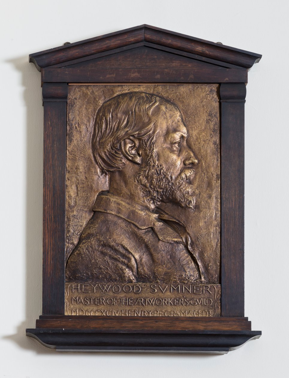 Plakette mit Heywood Sumner, Designer von Henry Alfred Pegram