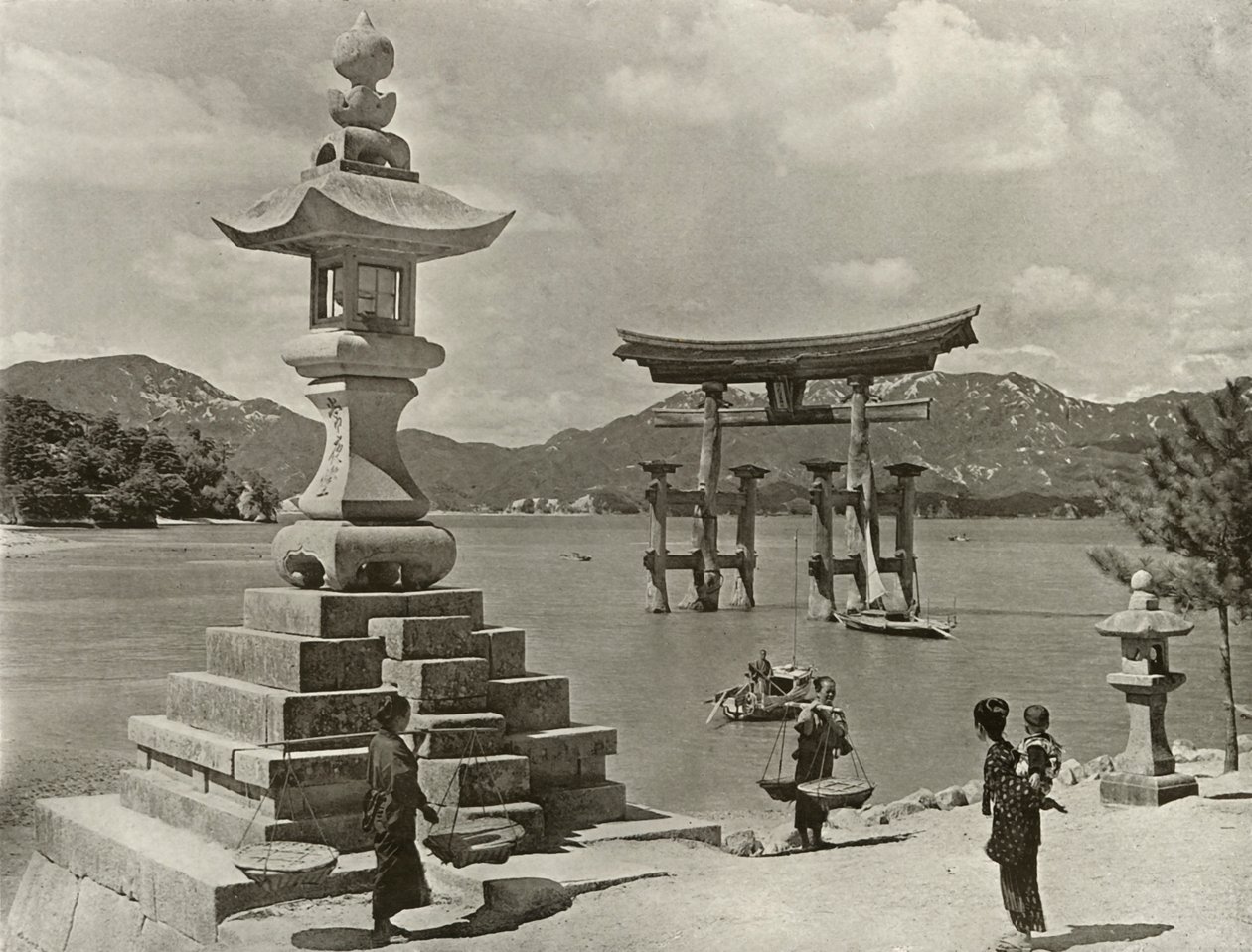 Miyajima, 1910 von Herbert Ponting