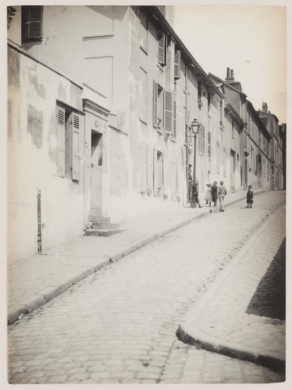 Eine Straße in Montmartre, Paris, um 1890 von Hippolyte Blancard