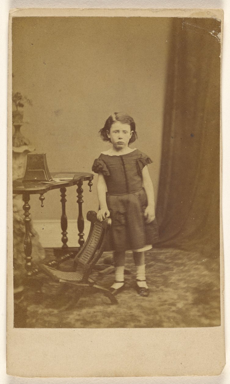 D.A. Totter [kleines Mädchen, stehend] von I. Clarke