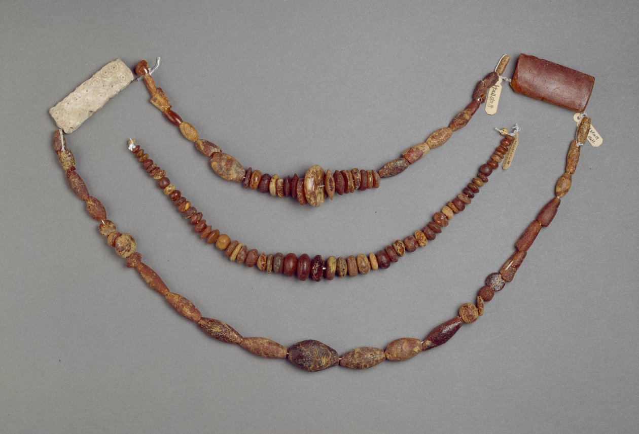 Halskette aus der Hallstattzeit (Bernstein) von Iron Age