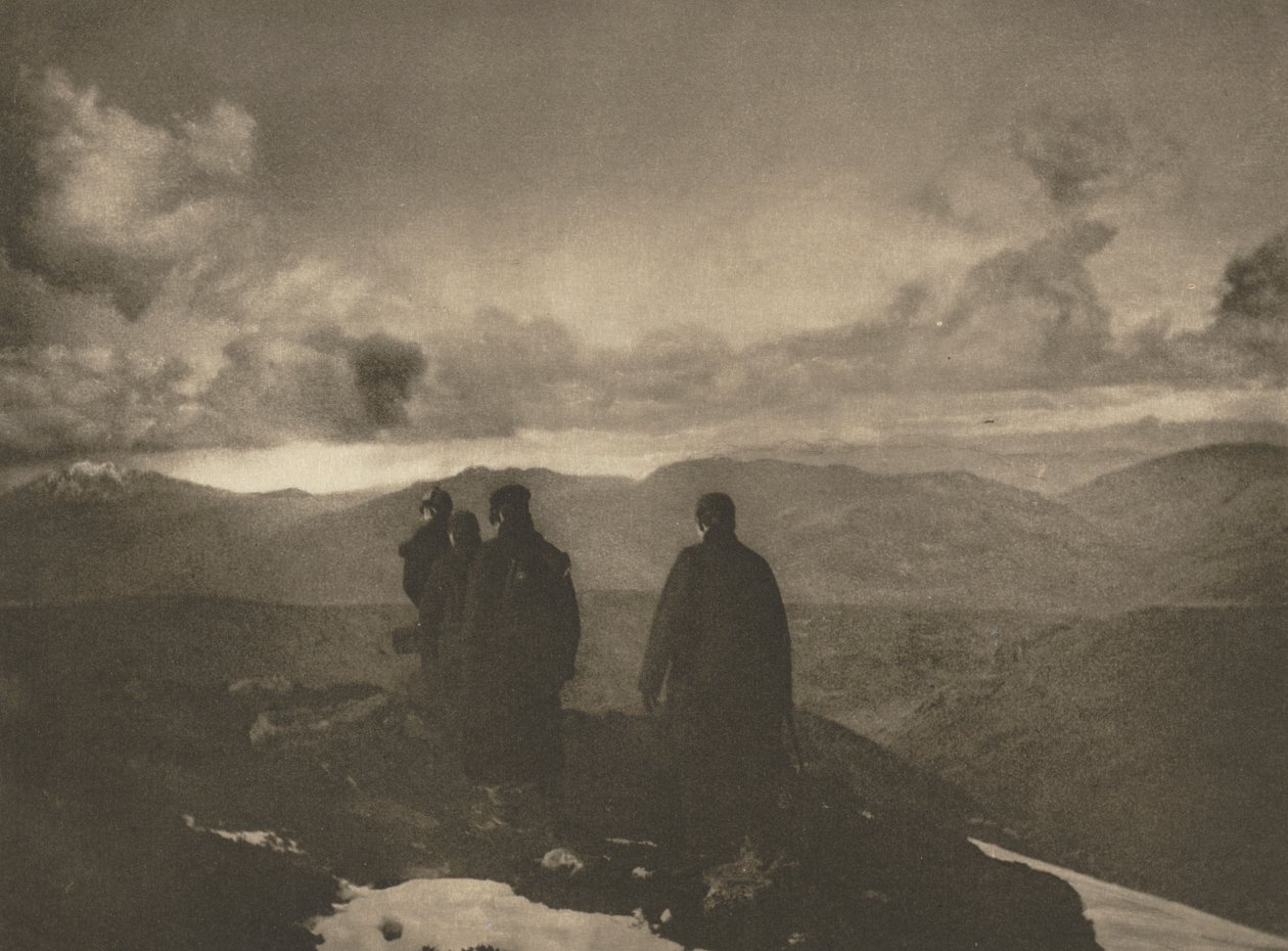 Die dunklen Berge von J. Craig Annan