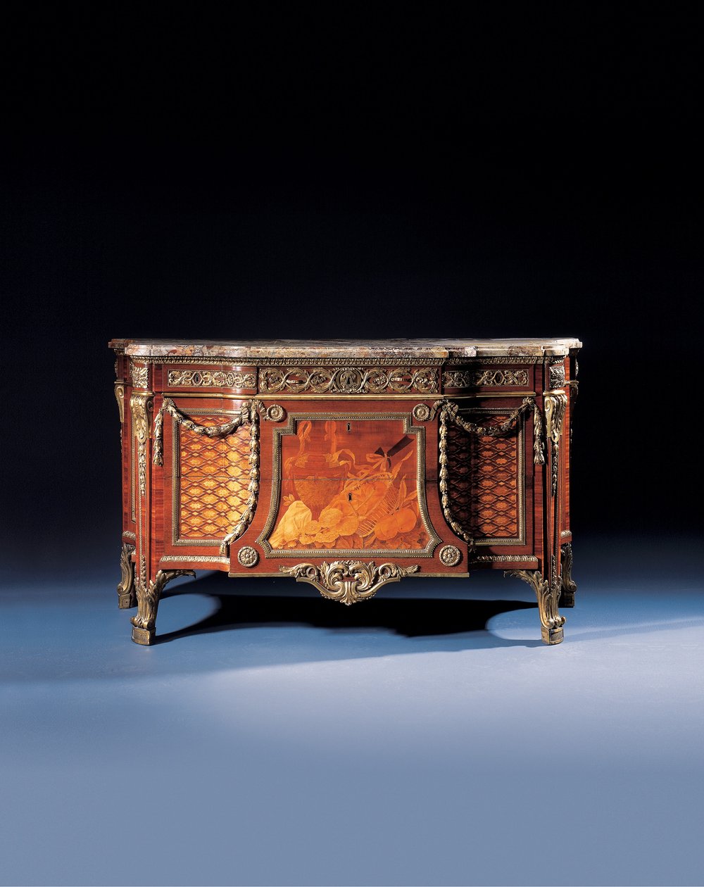 Königliche Louis XVI Kommode von Jean Henri Riesener