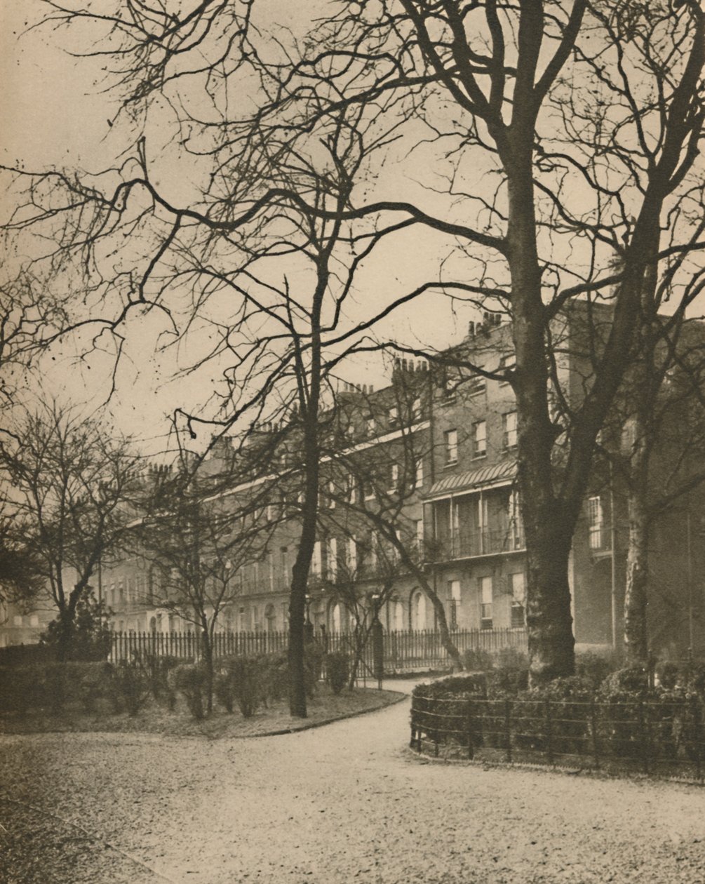 Brunswick Square: Teil von Bloomsburys Boarding-House Land, ca. 1935 von Joel