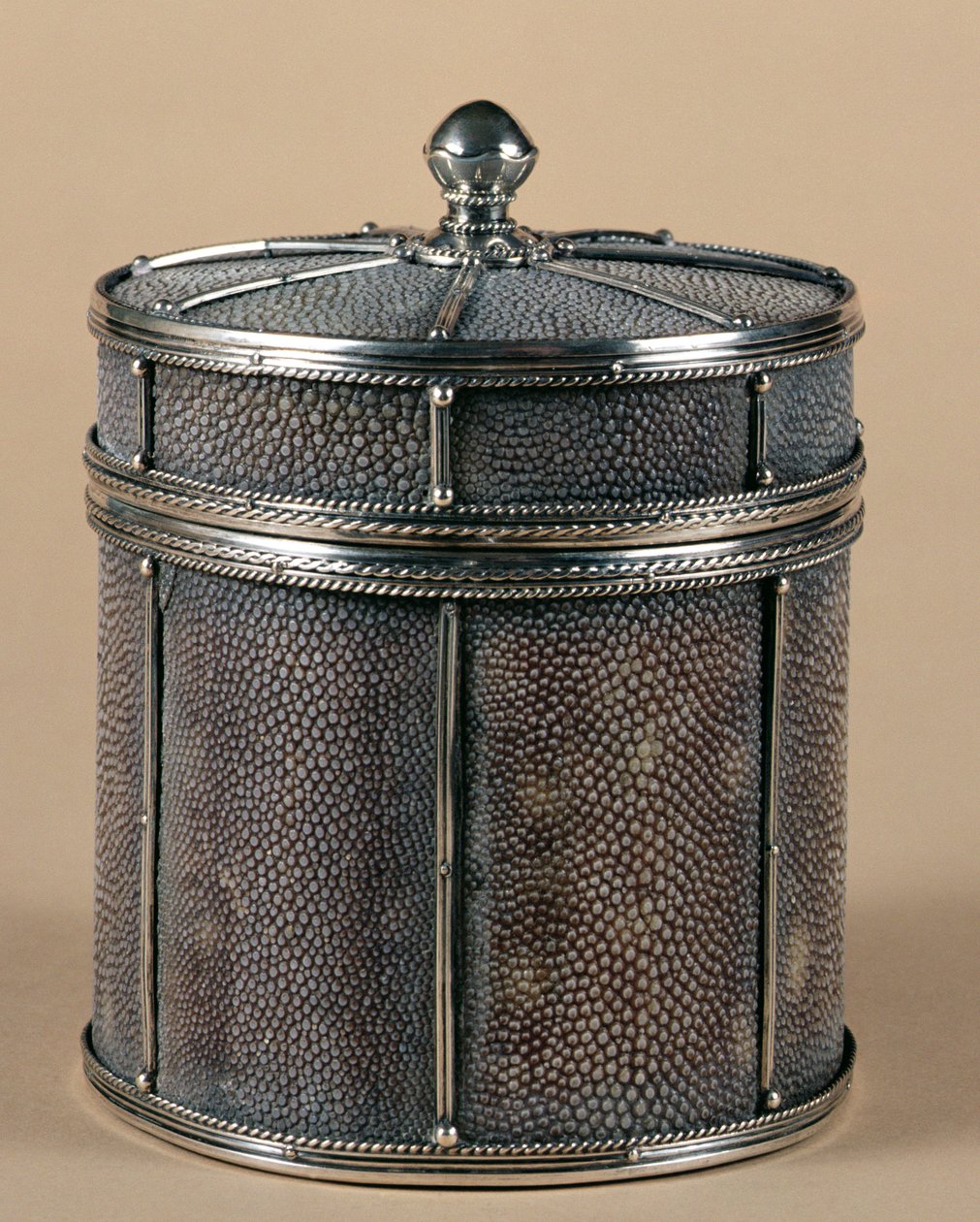 Zigarettenschachtel mit shagreen Seiten, 1928 von John Paul Cooper