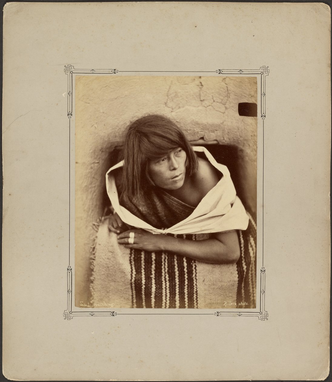 Zuni, zuschauend. von John K. Hillers