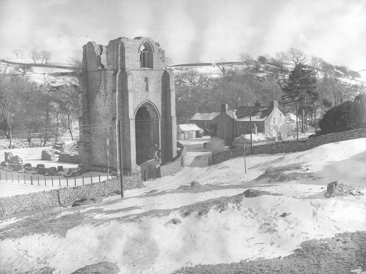 Ansicht der Überreste der Shap Abbey im Winter von Joseph Hardman