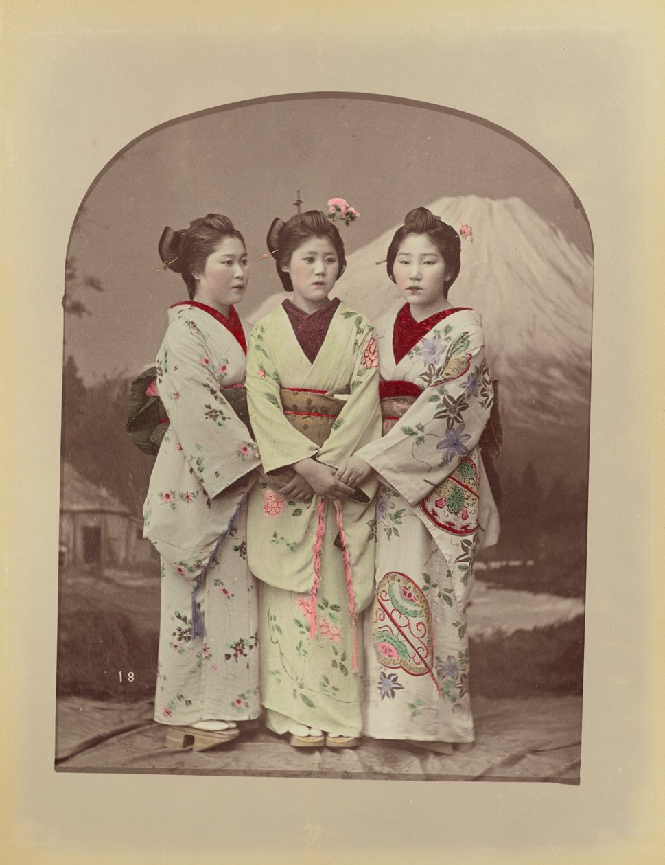 [Drei Mädchen] von Kusakabe Kimbei