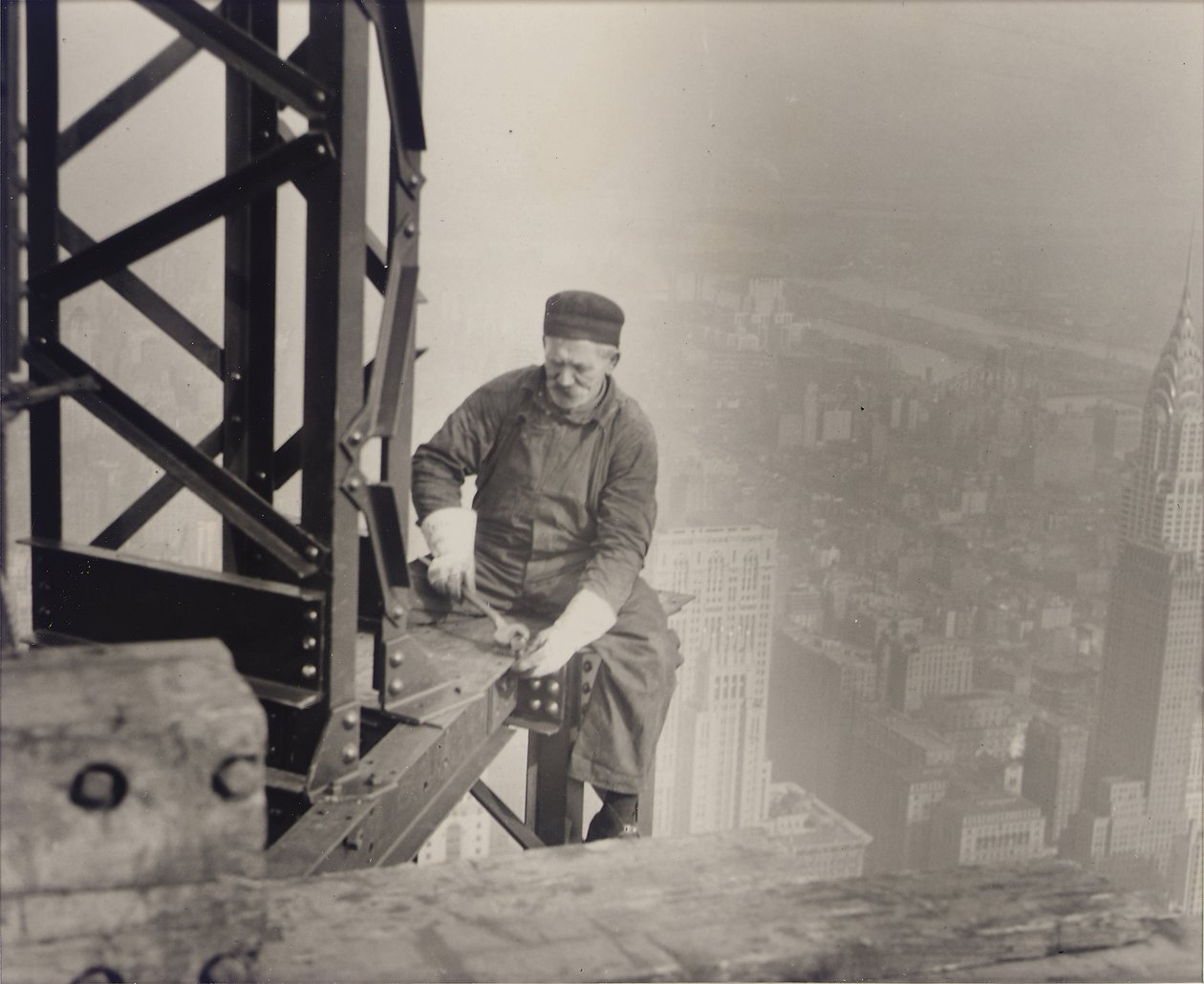 Empire State Building im Bau von Lewis Wickes Hine