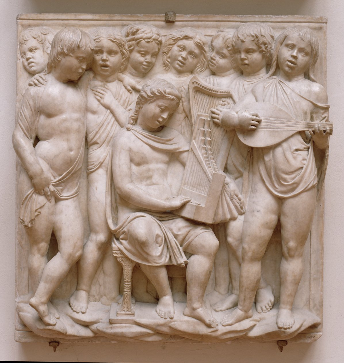 Musizierende Engel, Relief von der Cantoria, ca. 1432-38 (Marmor) von Luca Della Robbia