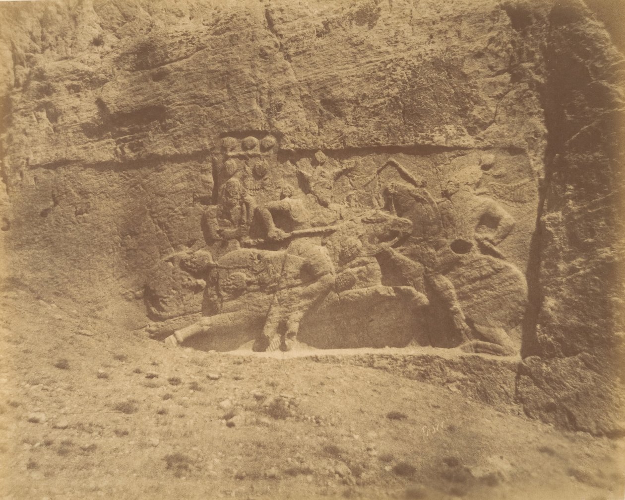 4 [Naksh-i Rustam, in der Nähe von Persepolis], 1840er-60er Jahre von Luigi Pesce