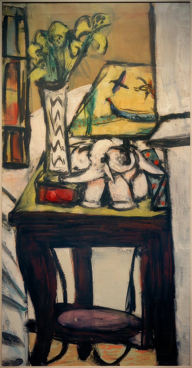 Stillleben mit Nachtlampe von Max Beckmann