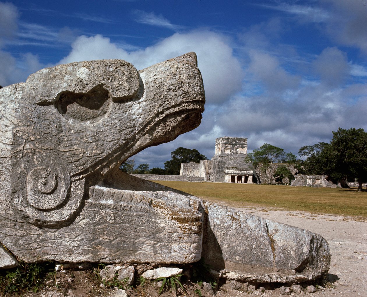 Skulptur und Tempel der Jaguare, 750-1200 von Mayan