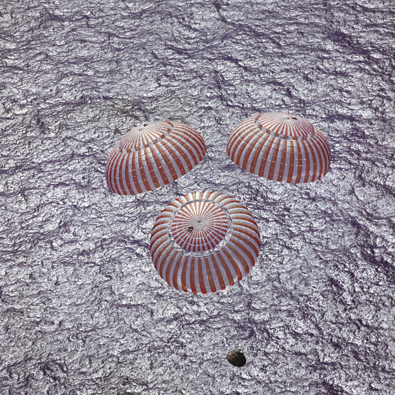 Apollo 16 - NASA, 1972 von NASA Images