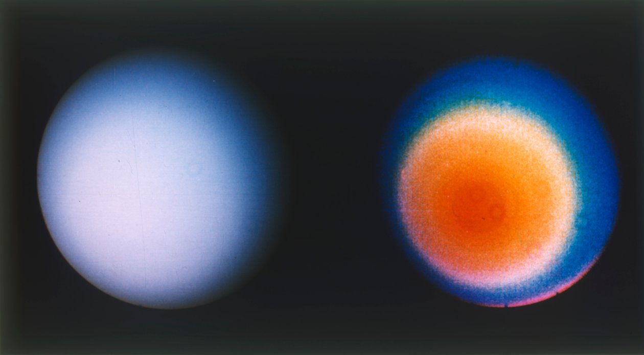 Uranus von der Raumsonde Voyager 2 von NASA Images