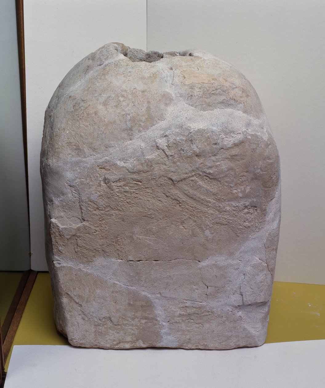 Rechteckiges Weißwarengefäß, Jericho, Neolithikum B, ca. 1000-6000 v. Chr. von Neolithic