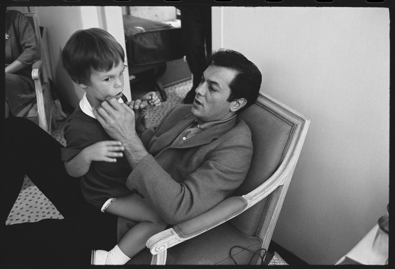 Tony Curtis mit Tochter Jamie Lee Curtis von Orlando Suero