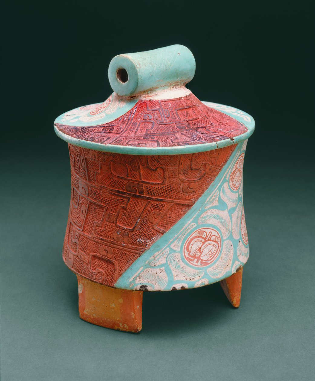 Dreibeingefäß mit Plattenbeinen von Pre Columbian Pre Columbian