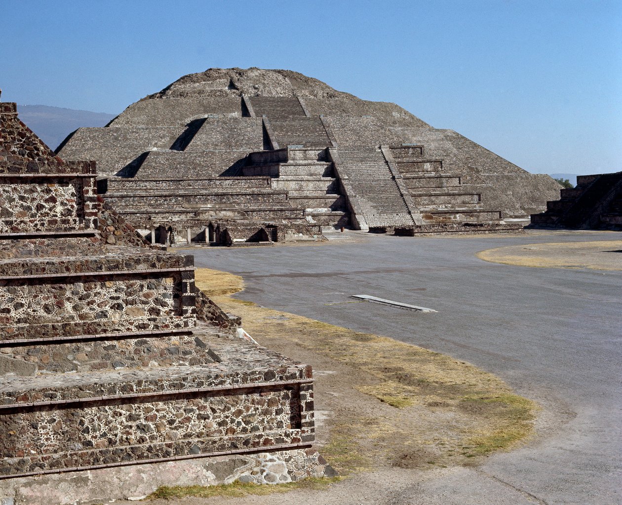 Pyramide des Mondes von Pre Columbian Pre Columbian