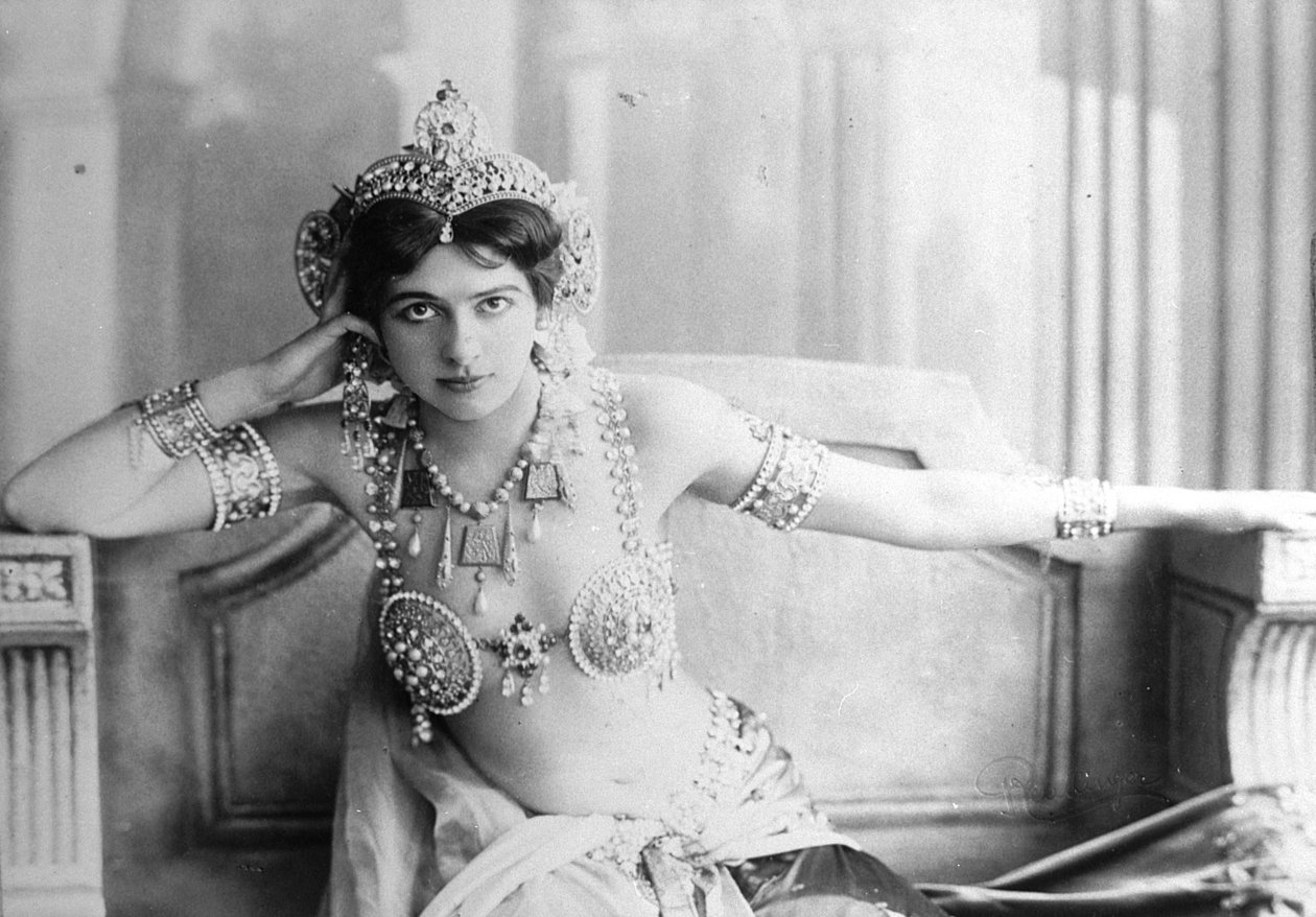 Mata Hari (1876-1917) 1905 von Reutlinger Studio