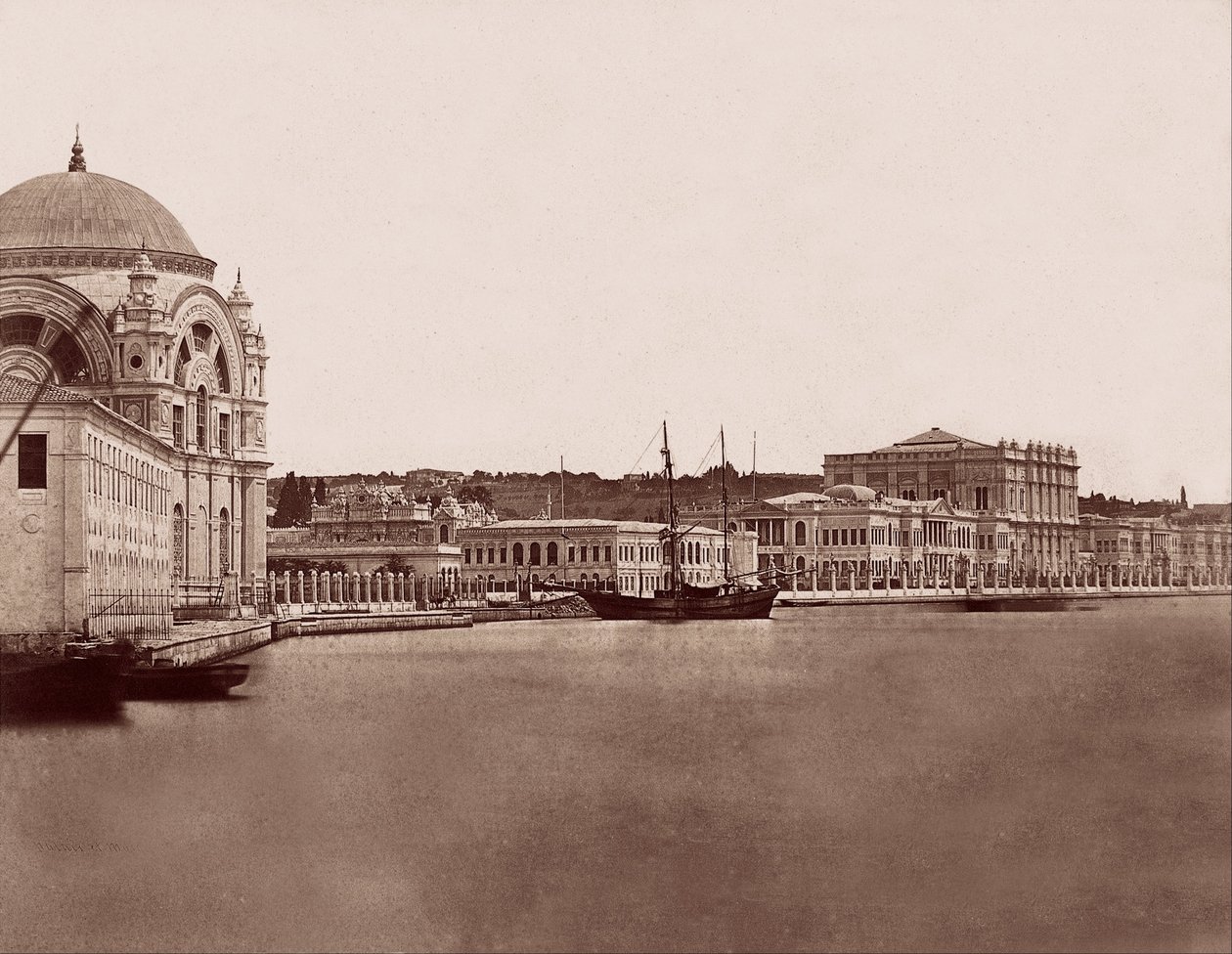 Dolmabahçe-Palast und Moschee von Robertson and Beato