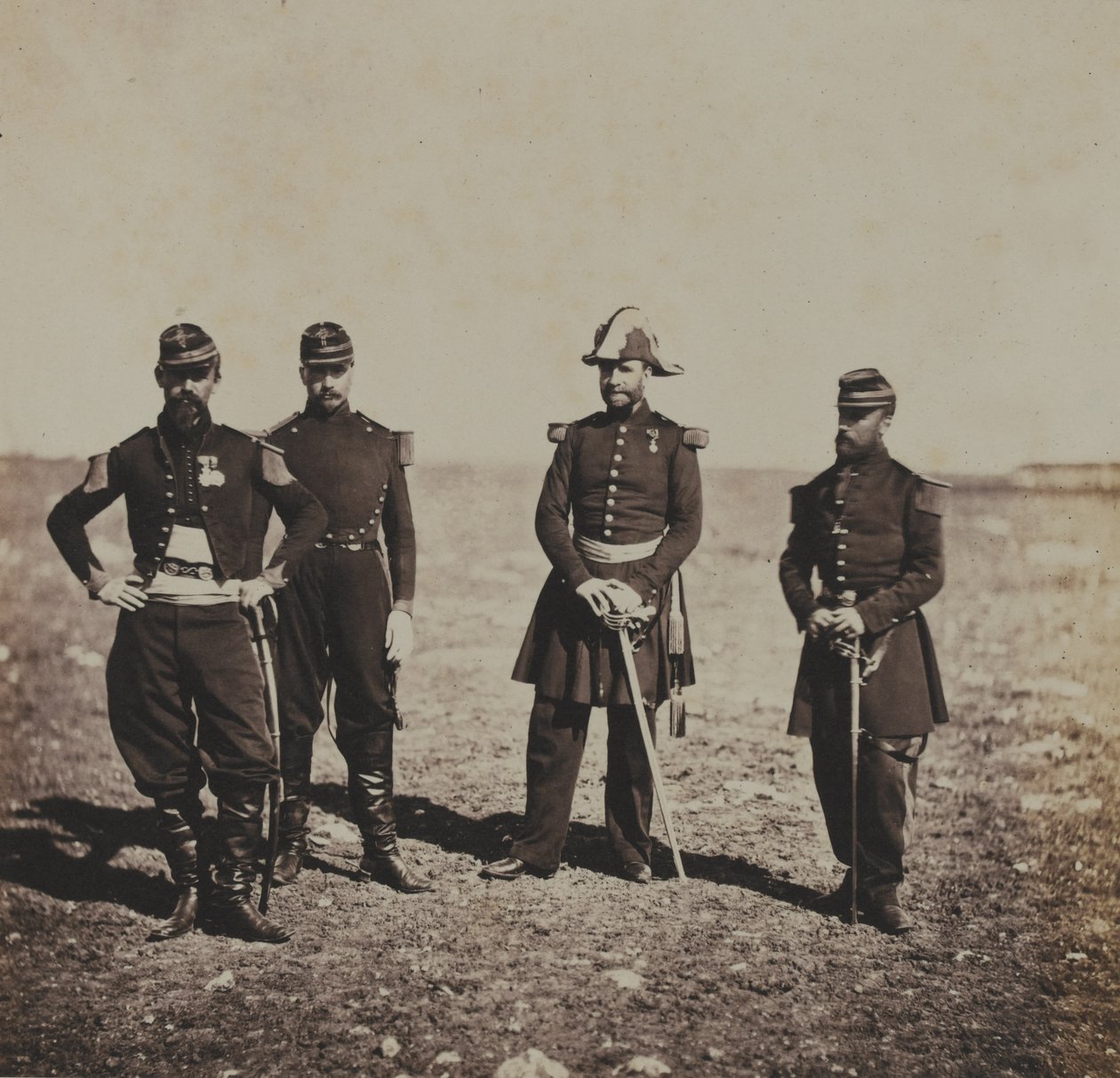 General Beuret und Offiziere seines Stabes von Roger Fenton