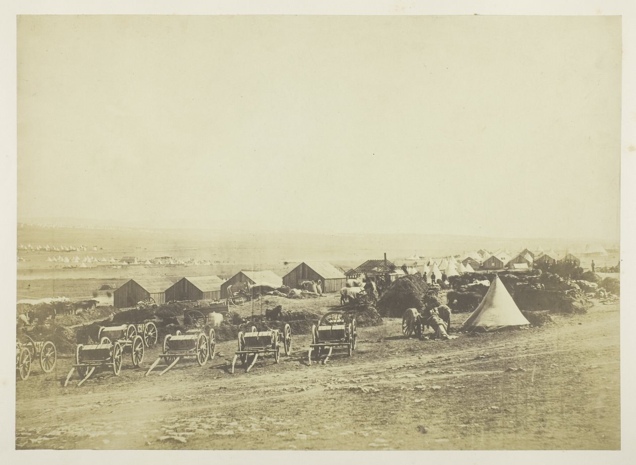 Artilleriewagen, Balaklava in der Ferne von Roger Fenton