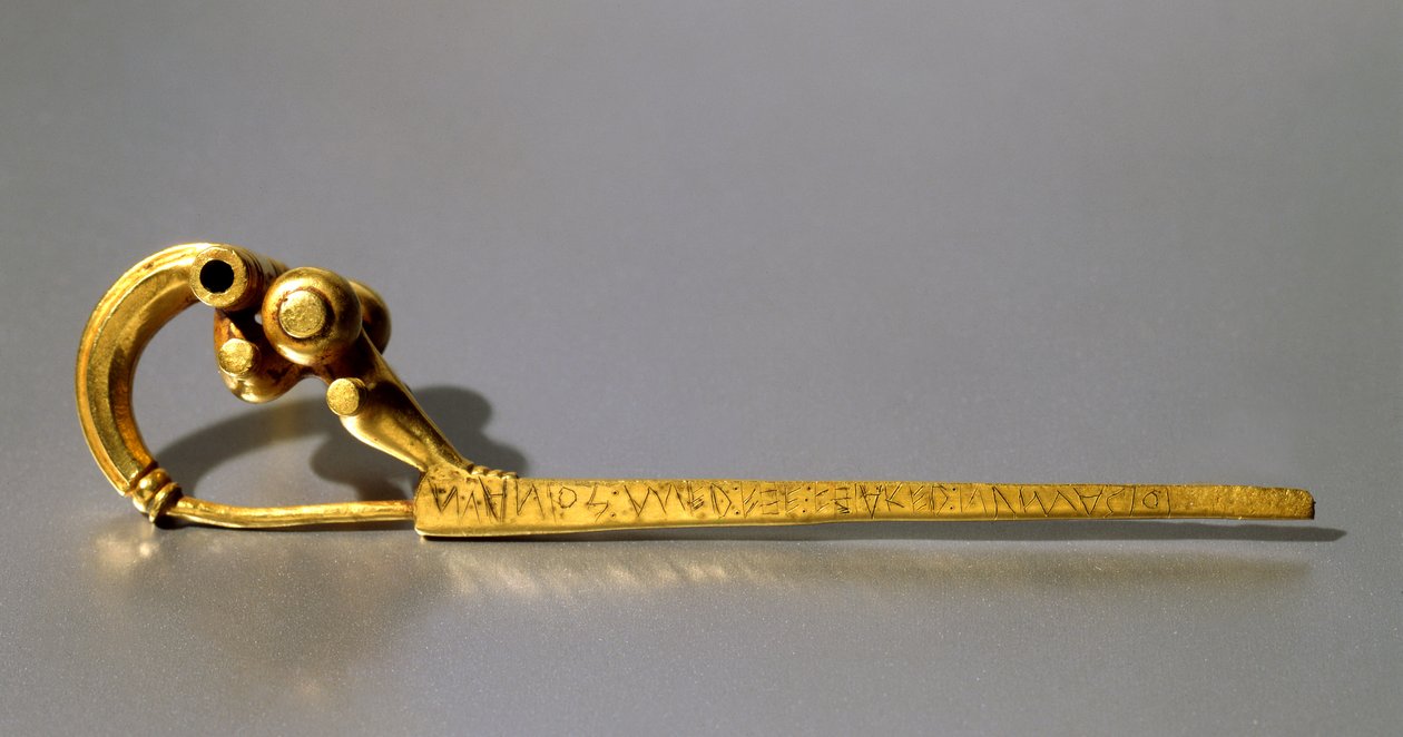 Fibula aus Palestrina mit der Inschrift 