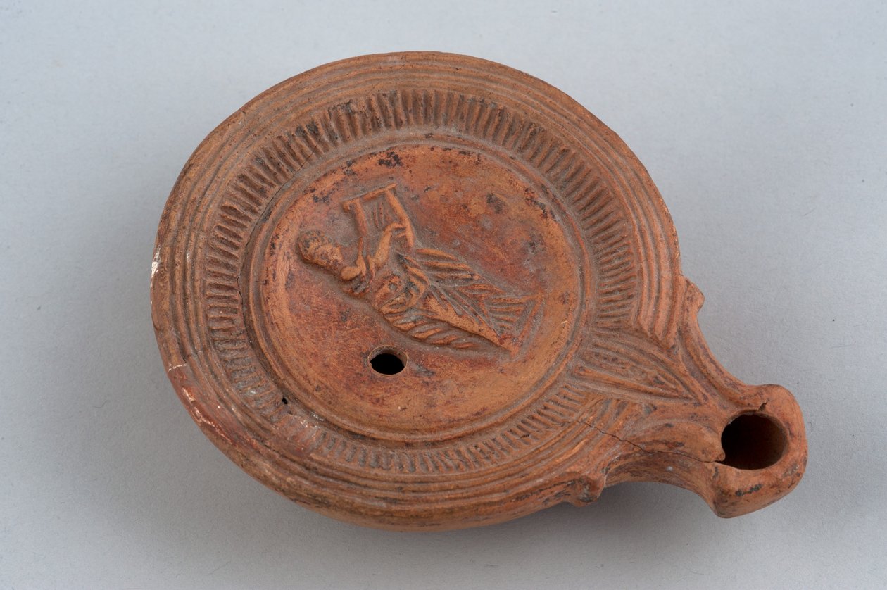 Lampe mit Figur, die die Leier spielt von Roman