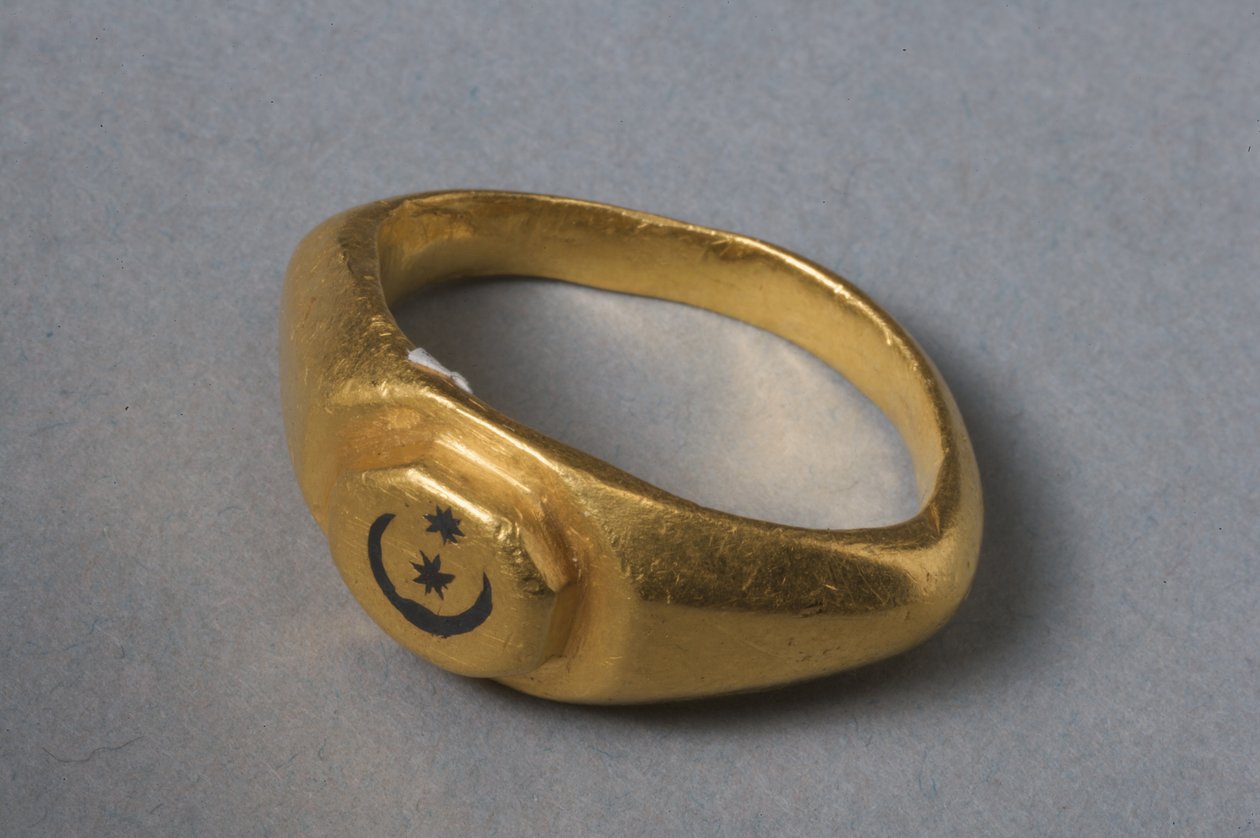 Ring mit Niello-Einlage (Gold) von Roman