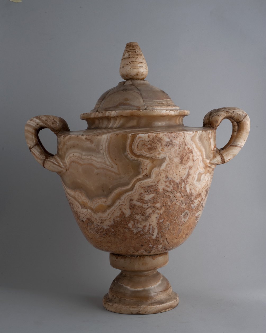 Urne (Alabaster) von Roman