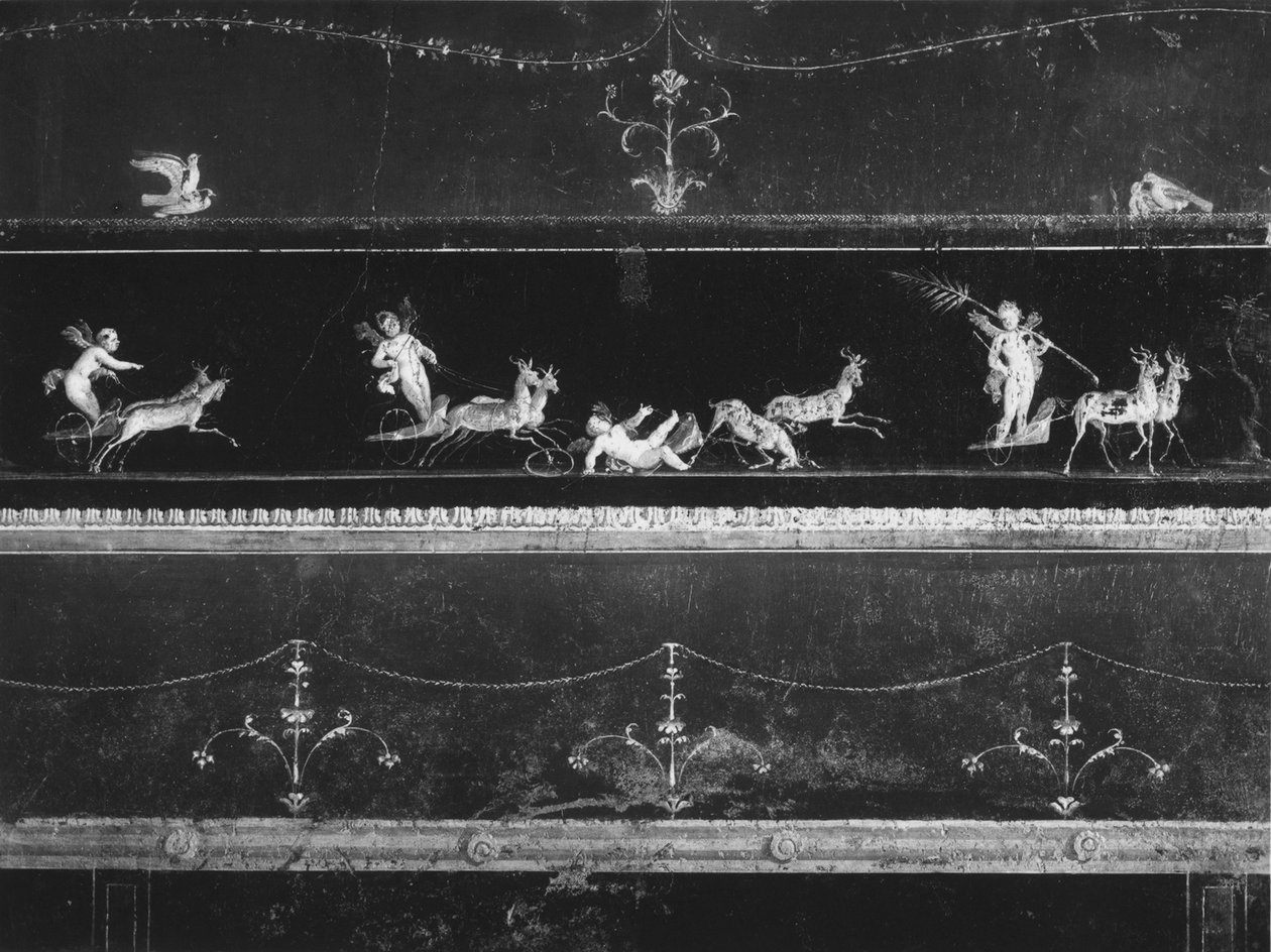 Dekoriertes Fries mit Putti, die Bigae fahren von Roman Roman