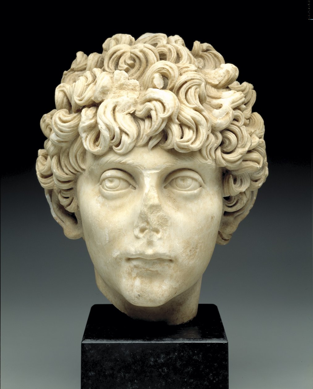 Kopf eines römischen Jugendlichen von Roman