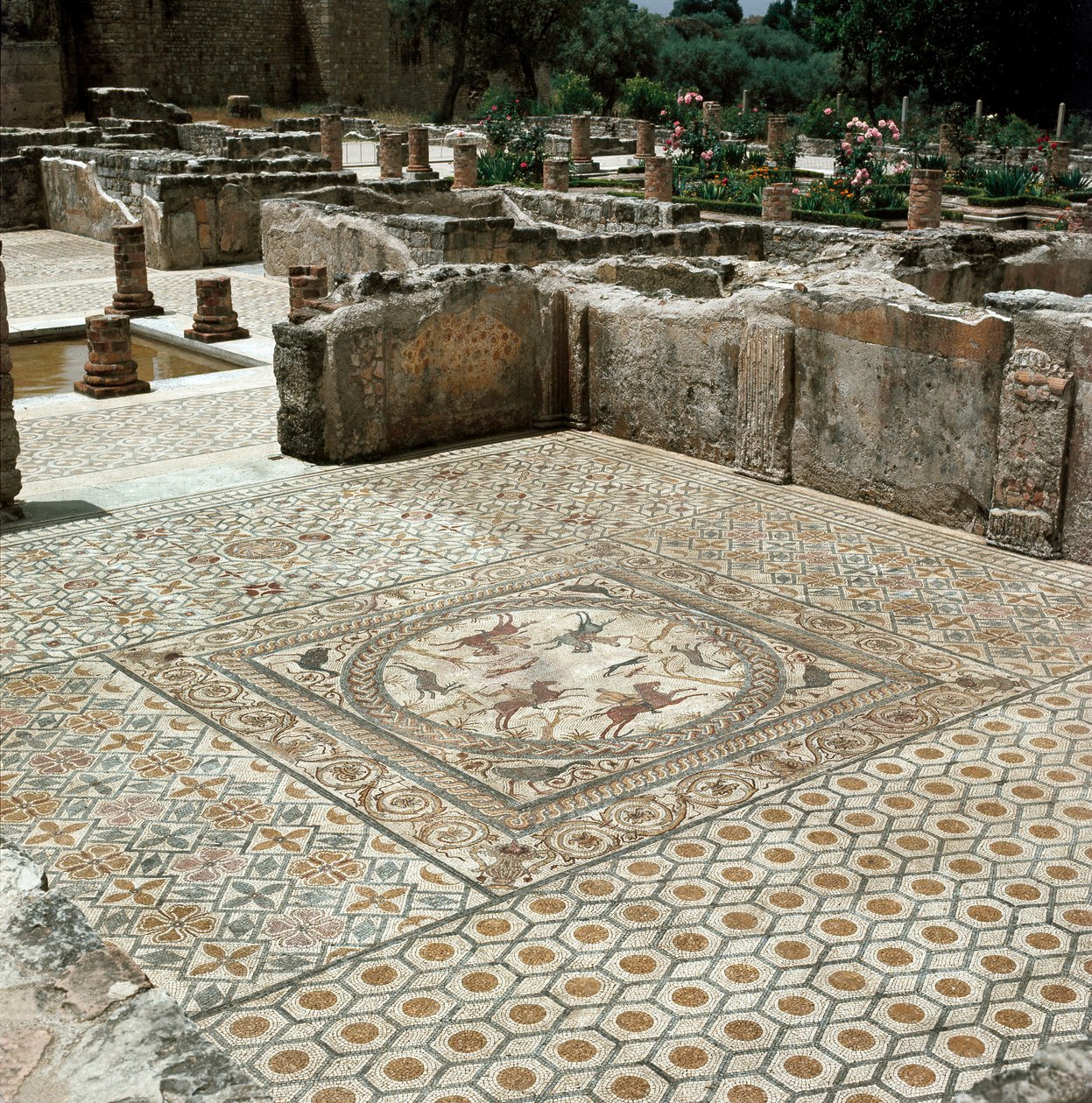 Überreste der Mosaiken der römischen Stadt von Roman