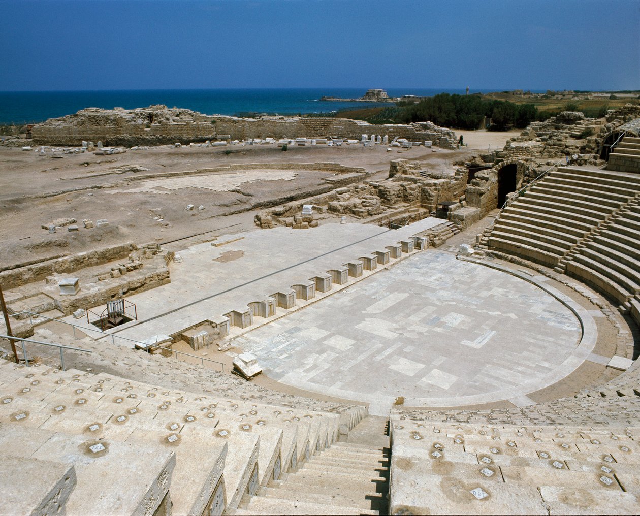 Ansicht des römischen Theaters von Roman