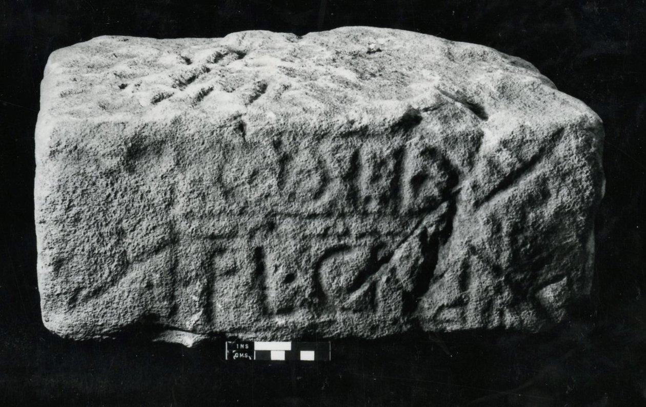 Zenturialstein von Roman Roman