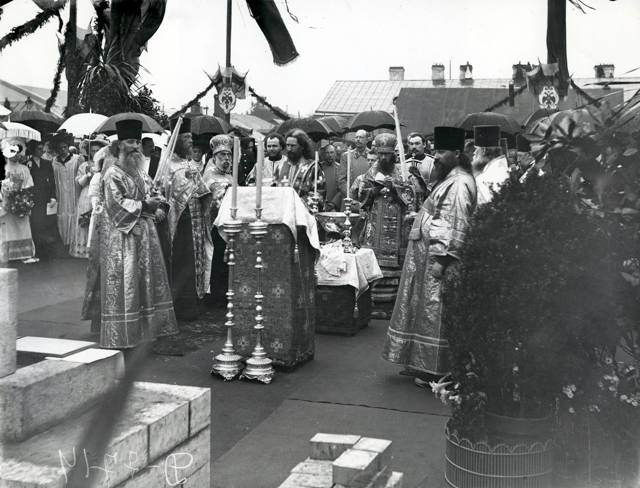 Ein Molebin in St. Petersburg, frühe 1900er von Russian Photographer