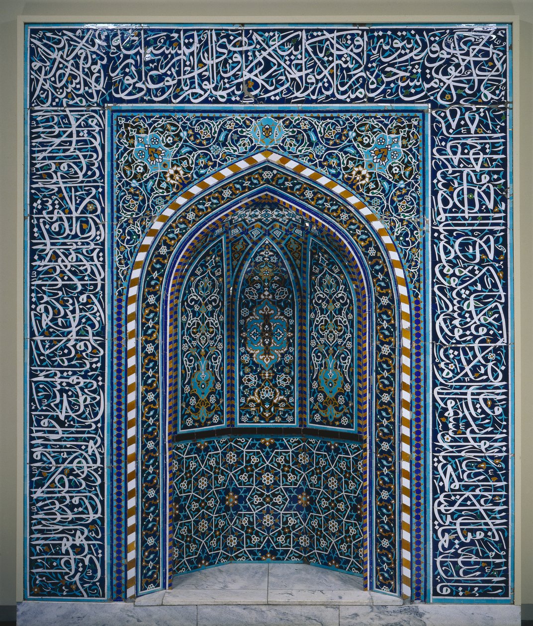 Gebetsnische (Mihrab) von School Iranian