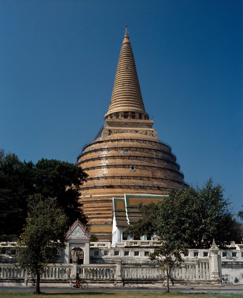 Ansicht des buddhistischen Tempels von School Thai