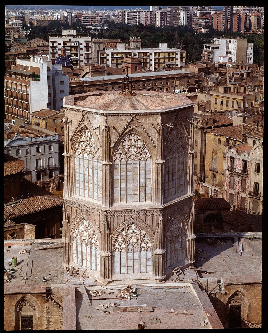 Ansicht des Turms der Kathedrale von Spanish School