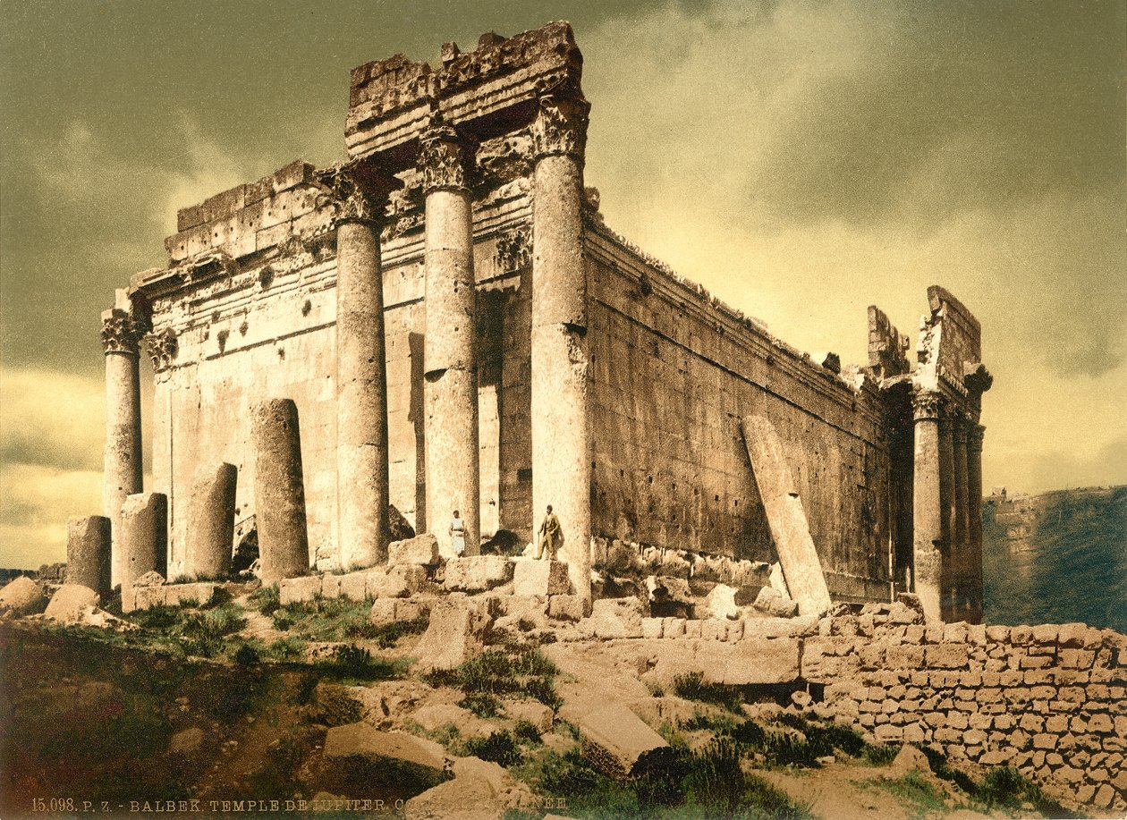 Tempel des Bacchus, Baalbek, ca. 1880-1900 von Swiss Photographer