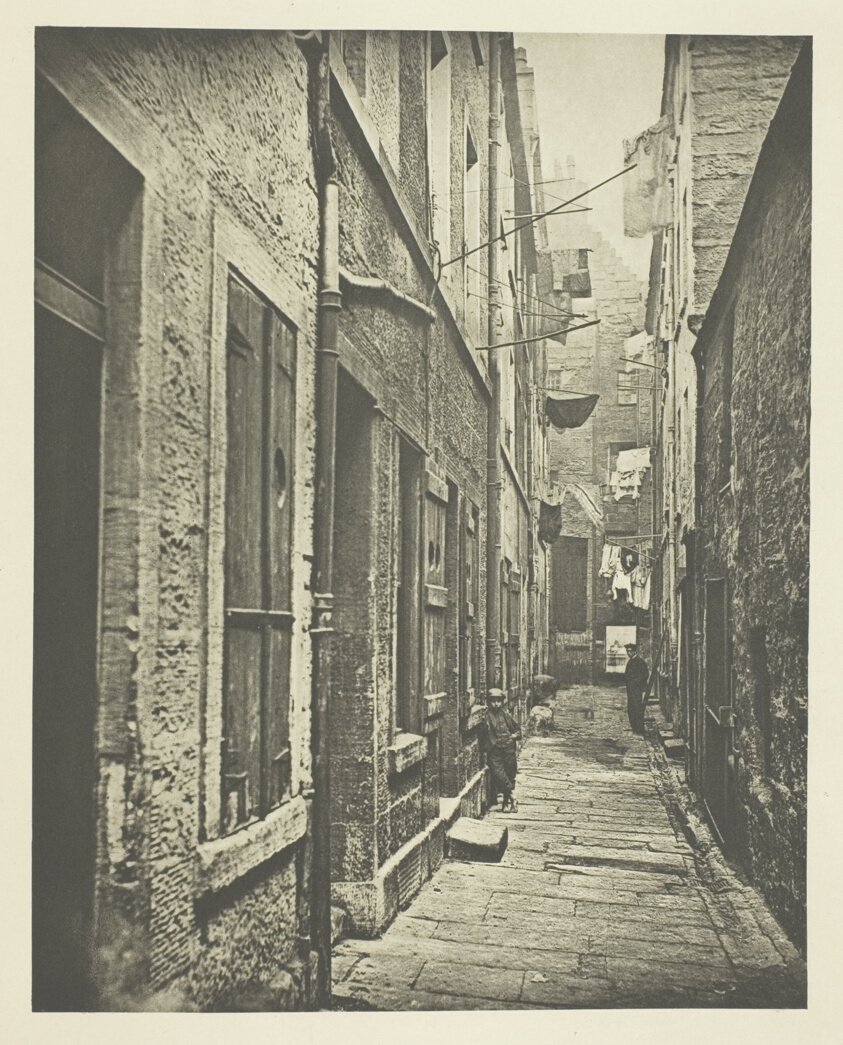 Close No. 65 High Street von Thomas Annan