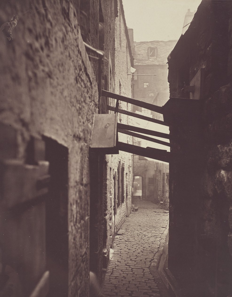 Close, Nr. 83 High Street von Thomas Annan