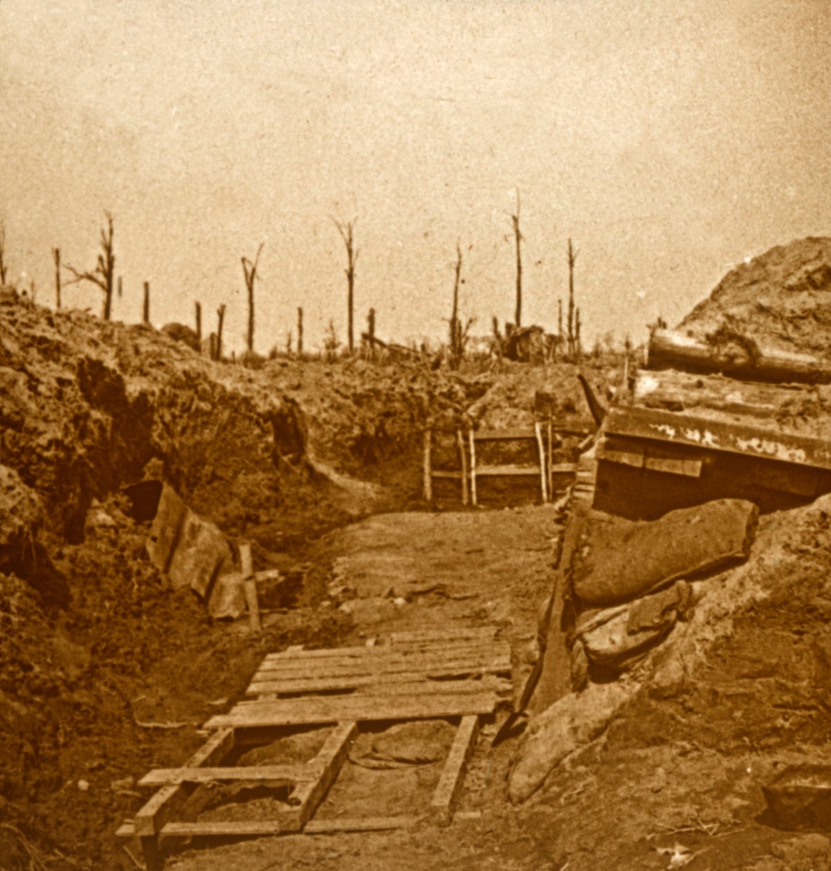 Nach dem Bombardement, um 1914-1918 von Unbekannt