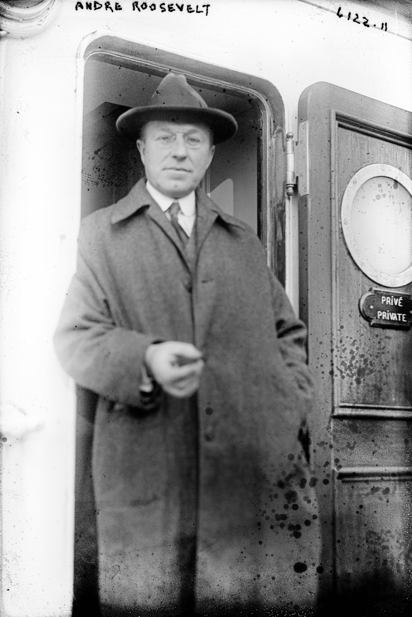 Andre Roosevelt (1879-1962) (s/w Foto) von Unbekannt