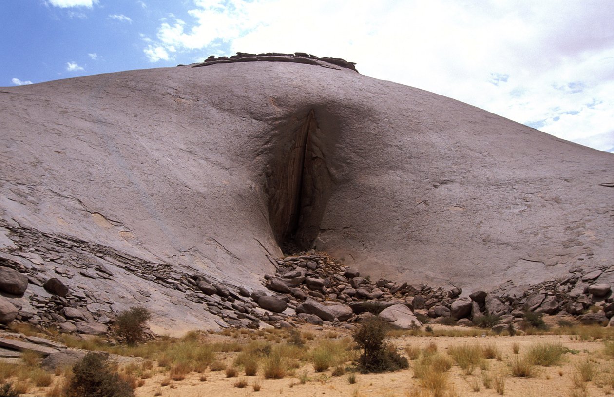 Ben Amira Monolith in Adrar, Mauritanien von Unbekannt
