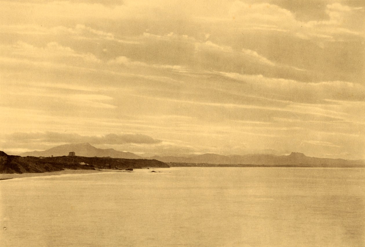 Biarritz - Die Kette der Pyrenäen, um 1930 von Unbekannt