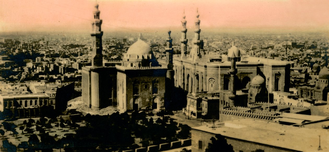 Kairo: Gesamtansicht und Sultan-Hassan-Moschee von Unbekannt
